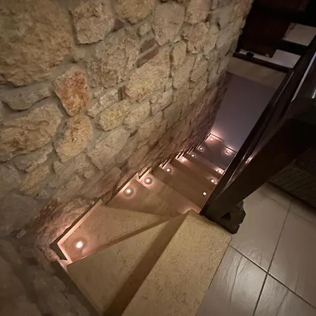 Stone House * Psakoudia